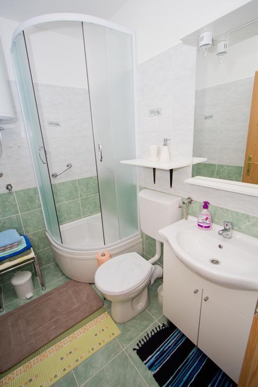 Apartment Bucevic شيبينيك الغرفة الصورة